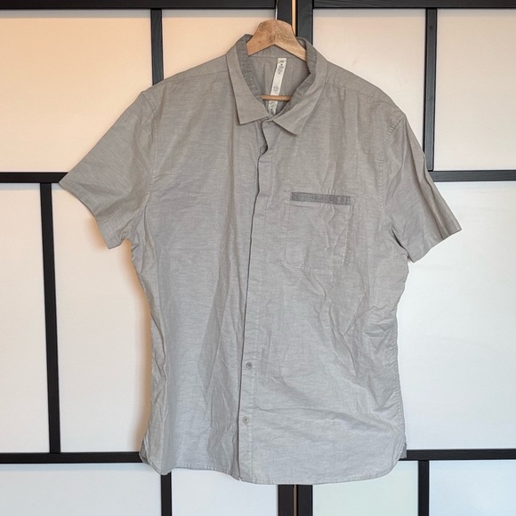 Lululemon Summer Fridays Button down textured short sleeve shirt. Men’s XXL - Picture 11 of 16